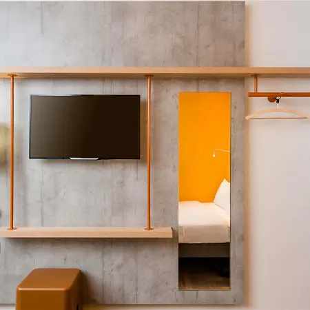Ibis Budget Technopole 2*
