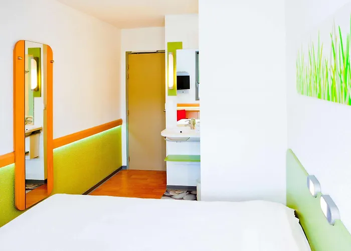 Ibis Budget Technopole 2*