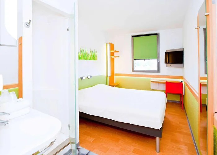 Ibis Budget Technopole 2*